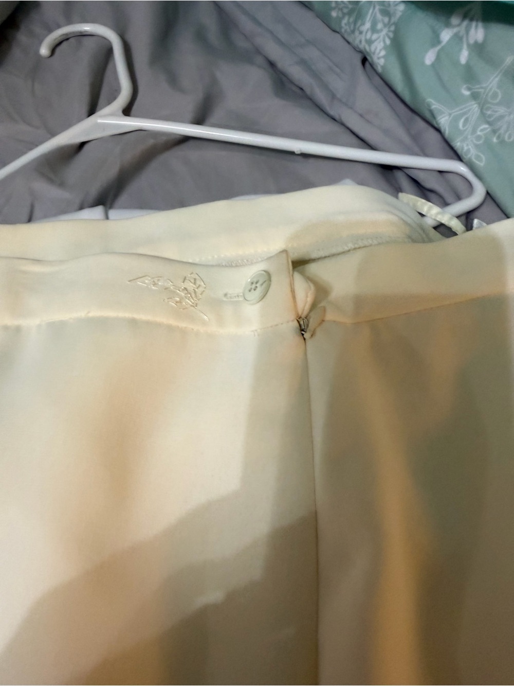 Kasper Cream Wide-Leg Dress Pants